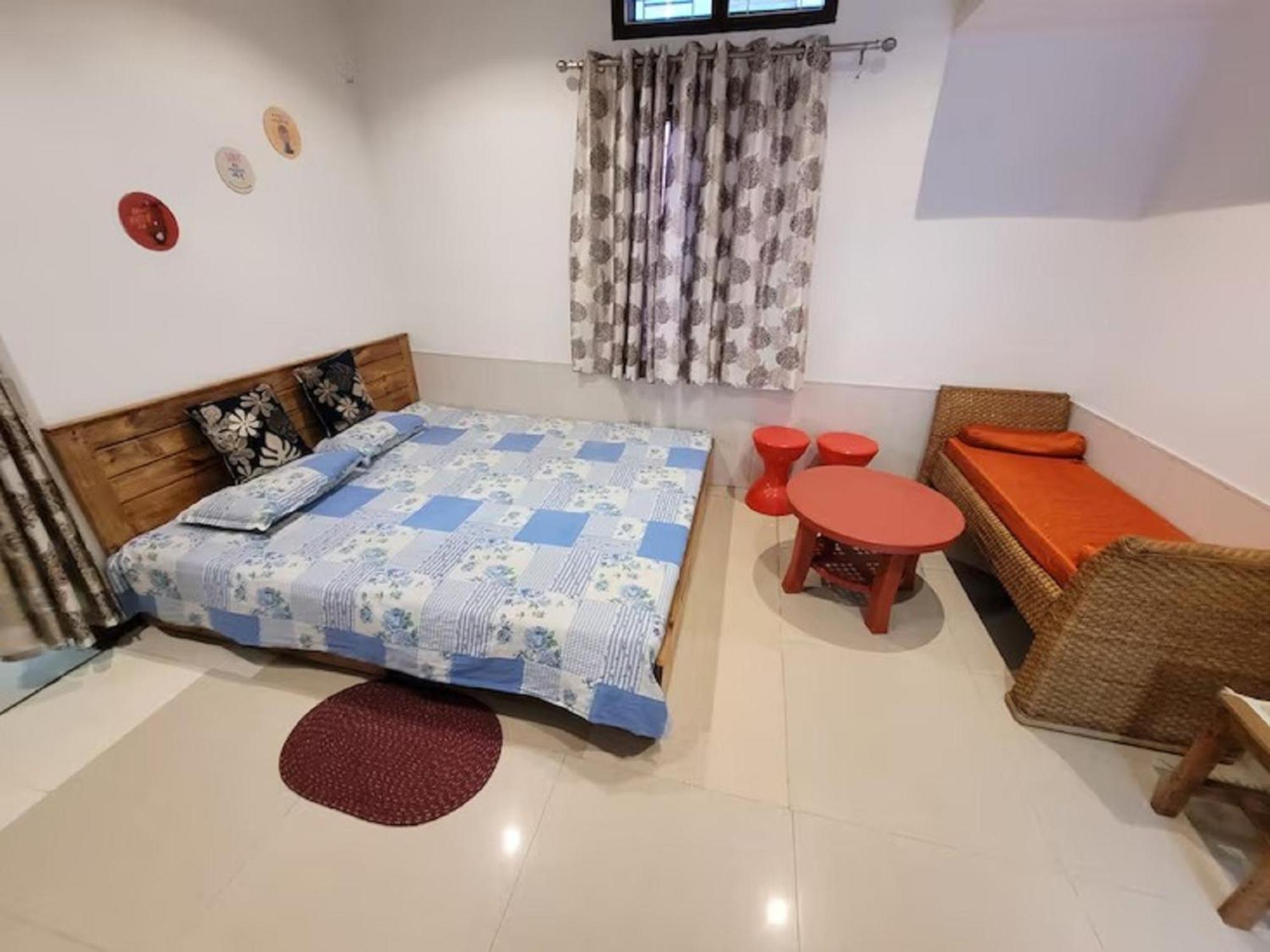Amazing Homestay Гувахати Экстерьер фото