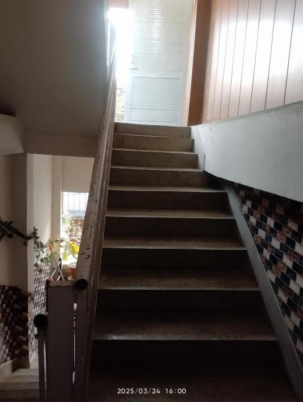 Amazing Homestay Гувахати Экстерьер фото